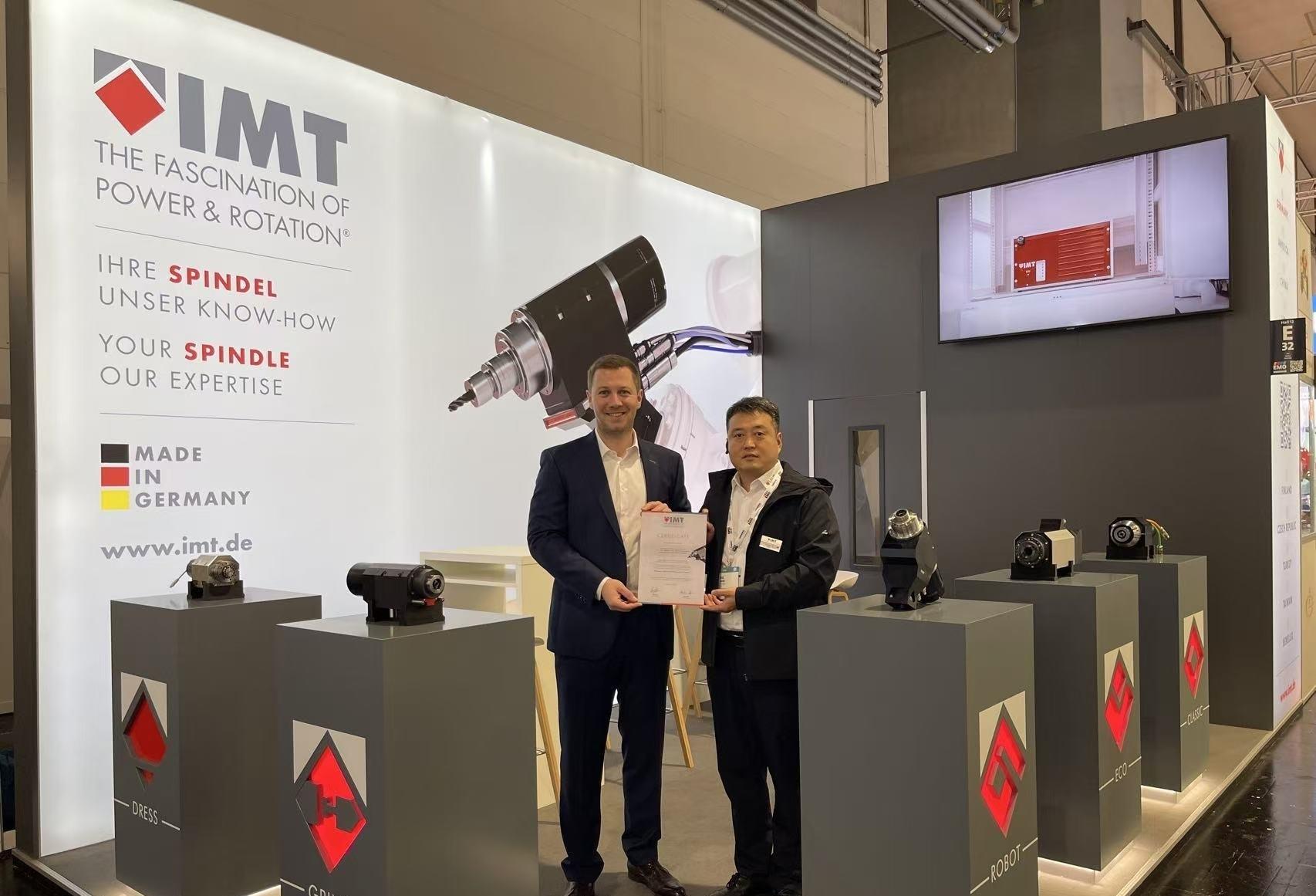 中德联动，紧密合作